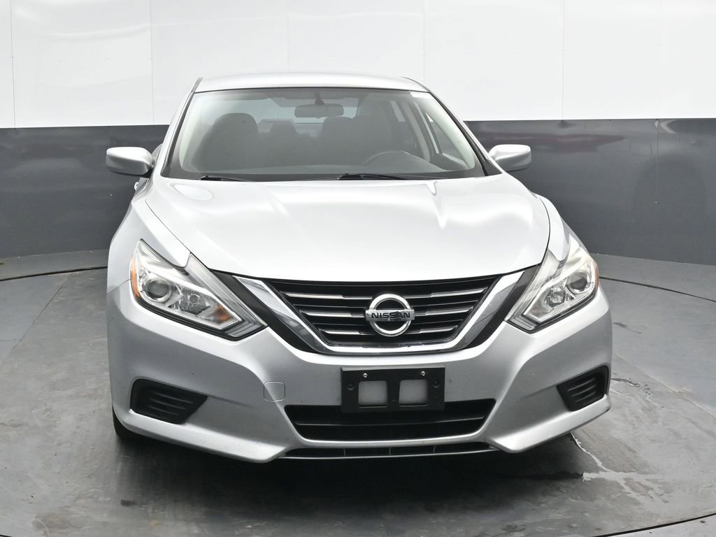 Used 2016 Nissan Altima 2.5 S w/ Power Driver Seat Package FWD image 5