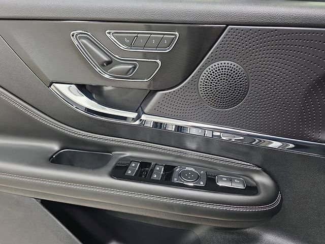 Certified 2023 Lincoln Corsair AWD image 25