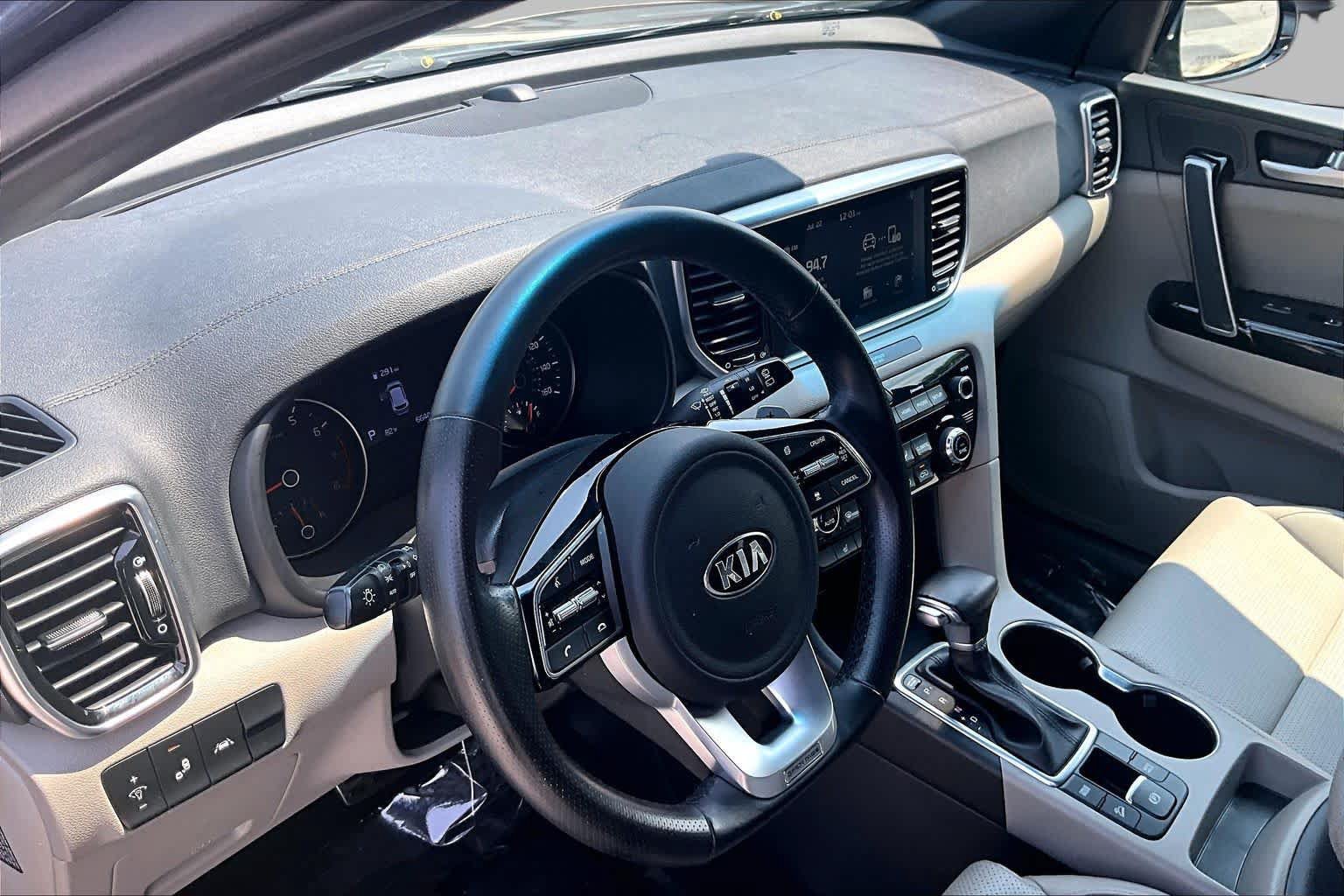 Used 2021 Kia Sportage S w/ S FWD Premium Package image 18