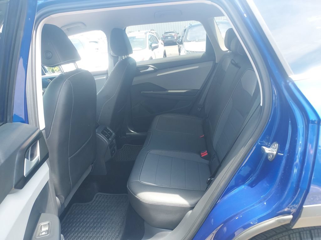 Used 2023 Volkswagen Taos SE AWD/4WD image 29