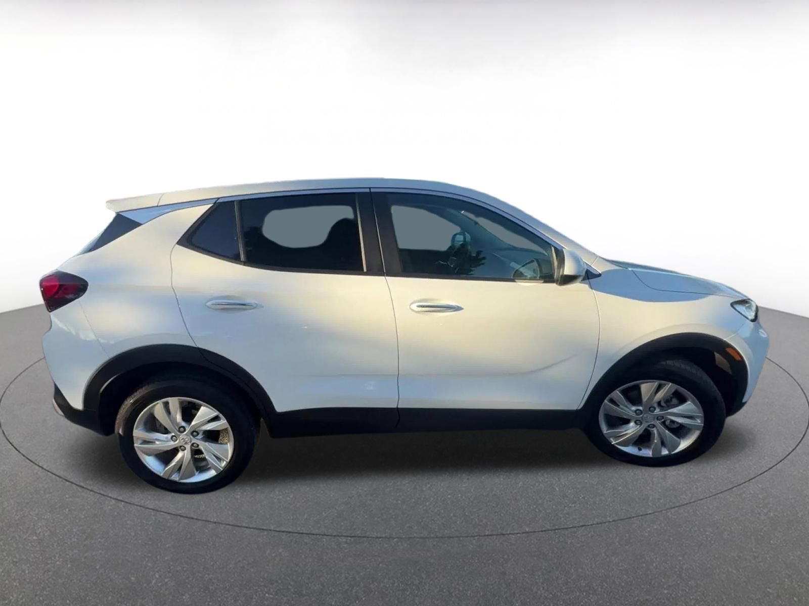 Used 2025 Buick Encore GX Preferred image 16