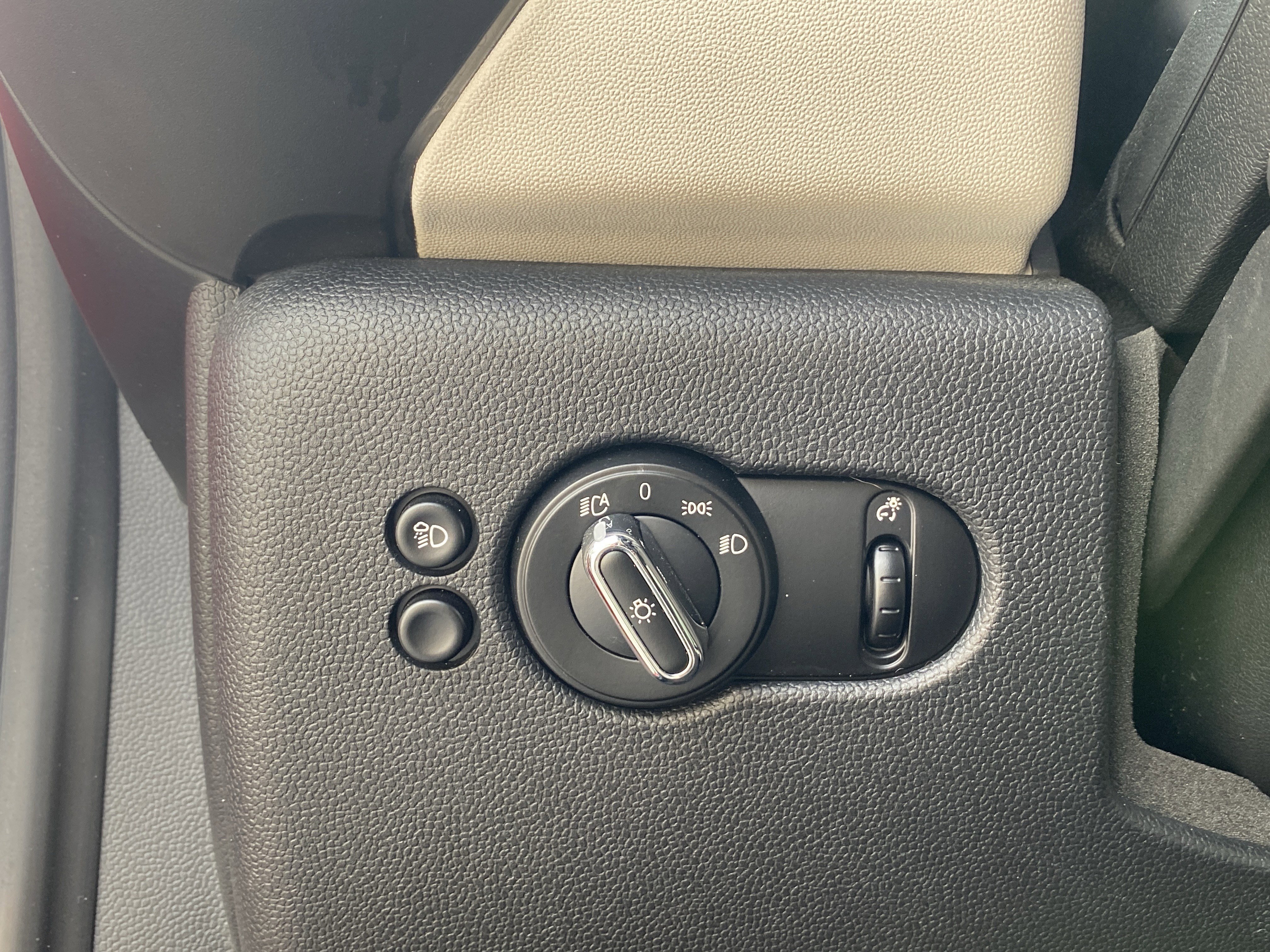 Used 2022 MINI Cooper SE image 27