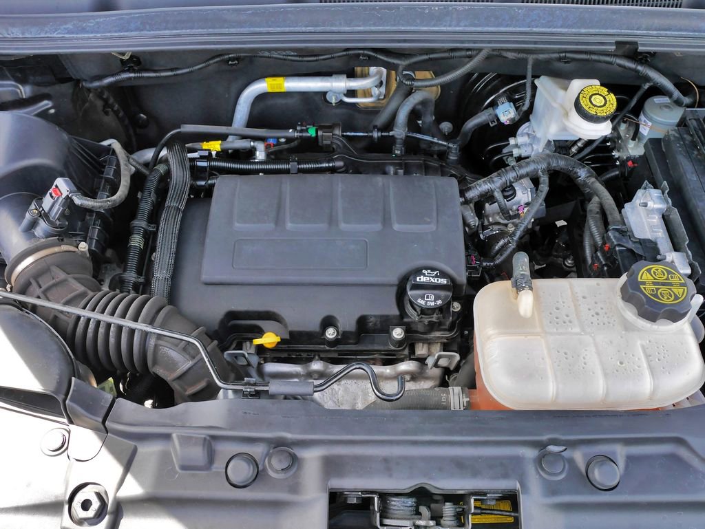 Used 2021 Buick Encore Preferred FWD image 30