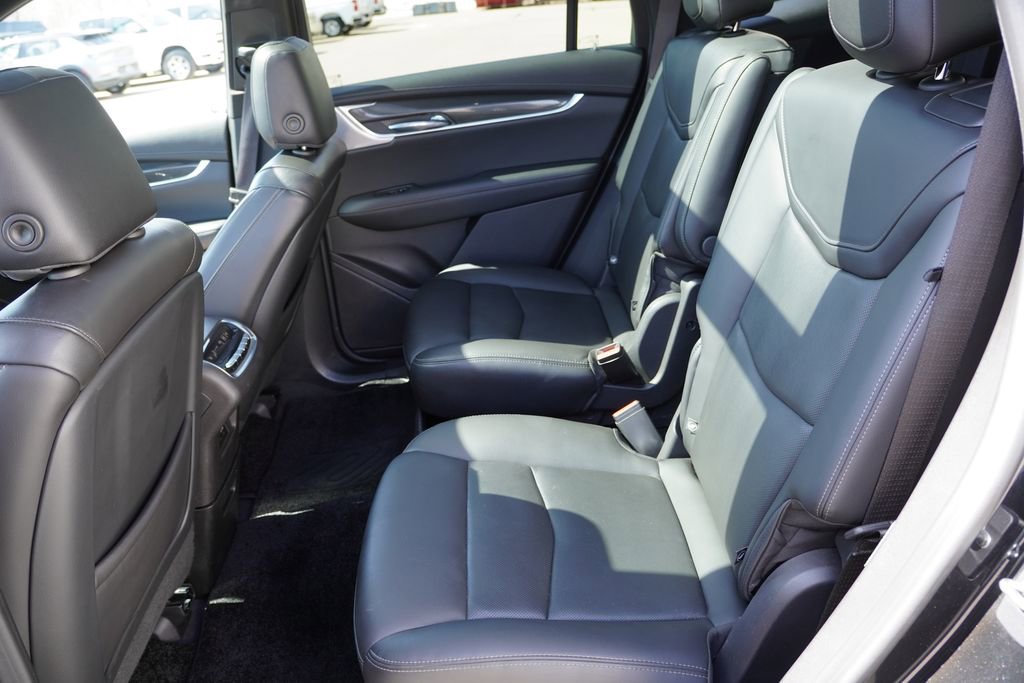 Used 2022 Cadillac XT6 Sport w/ Technology Package image 17