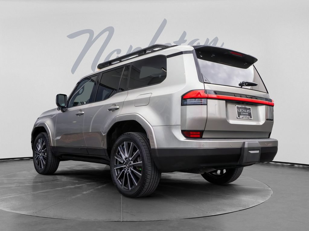 Used 2024 Lexus GX 550 w/ Cold Area Package AWD/4WD image 7