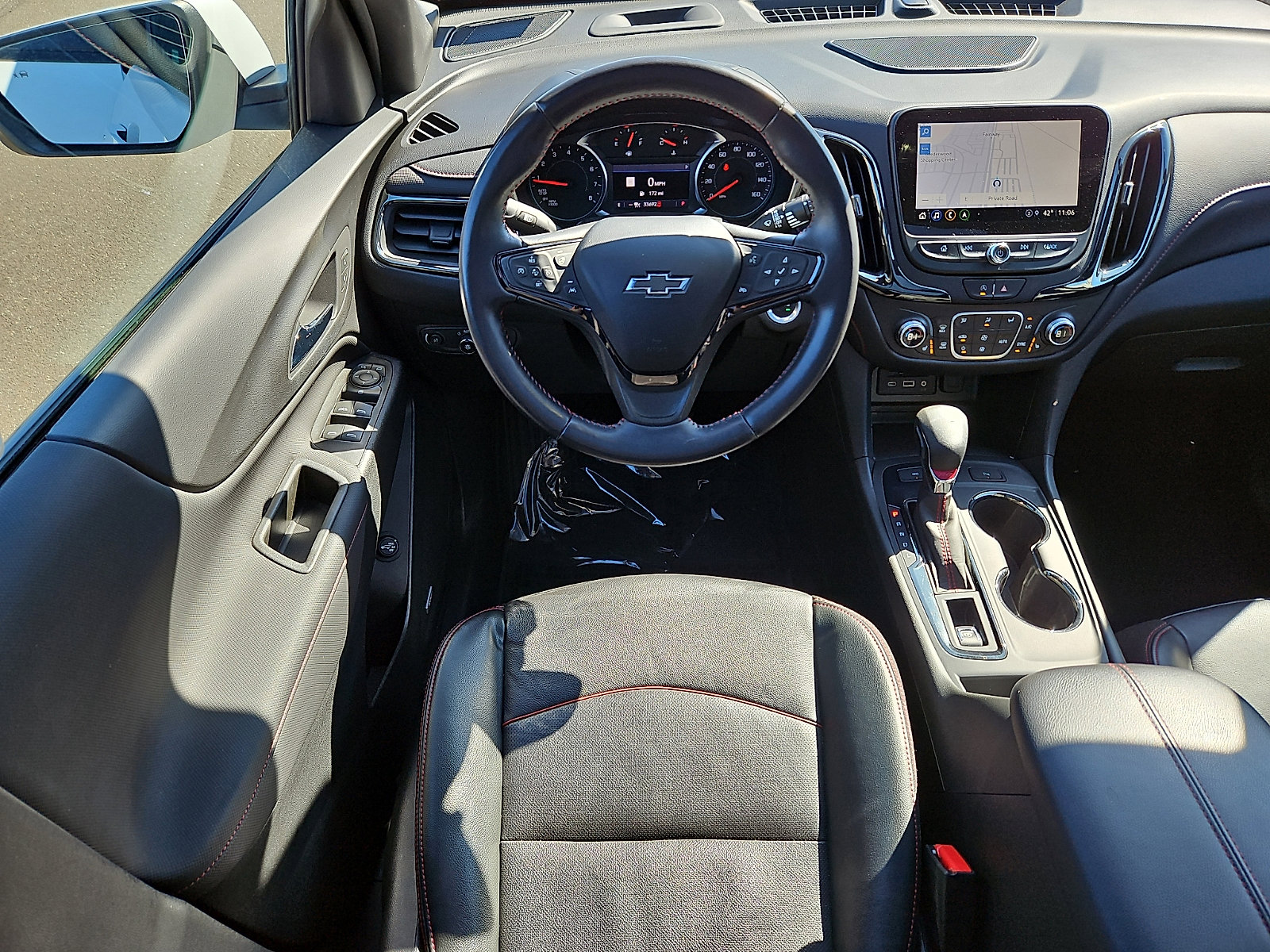 Used 2022 Chevrolet Equinox RS w/ RS Leather Package image 11