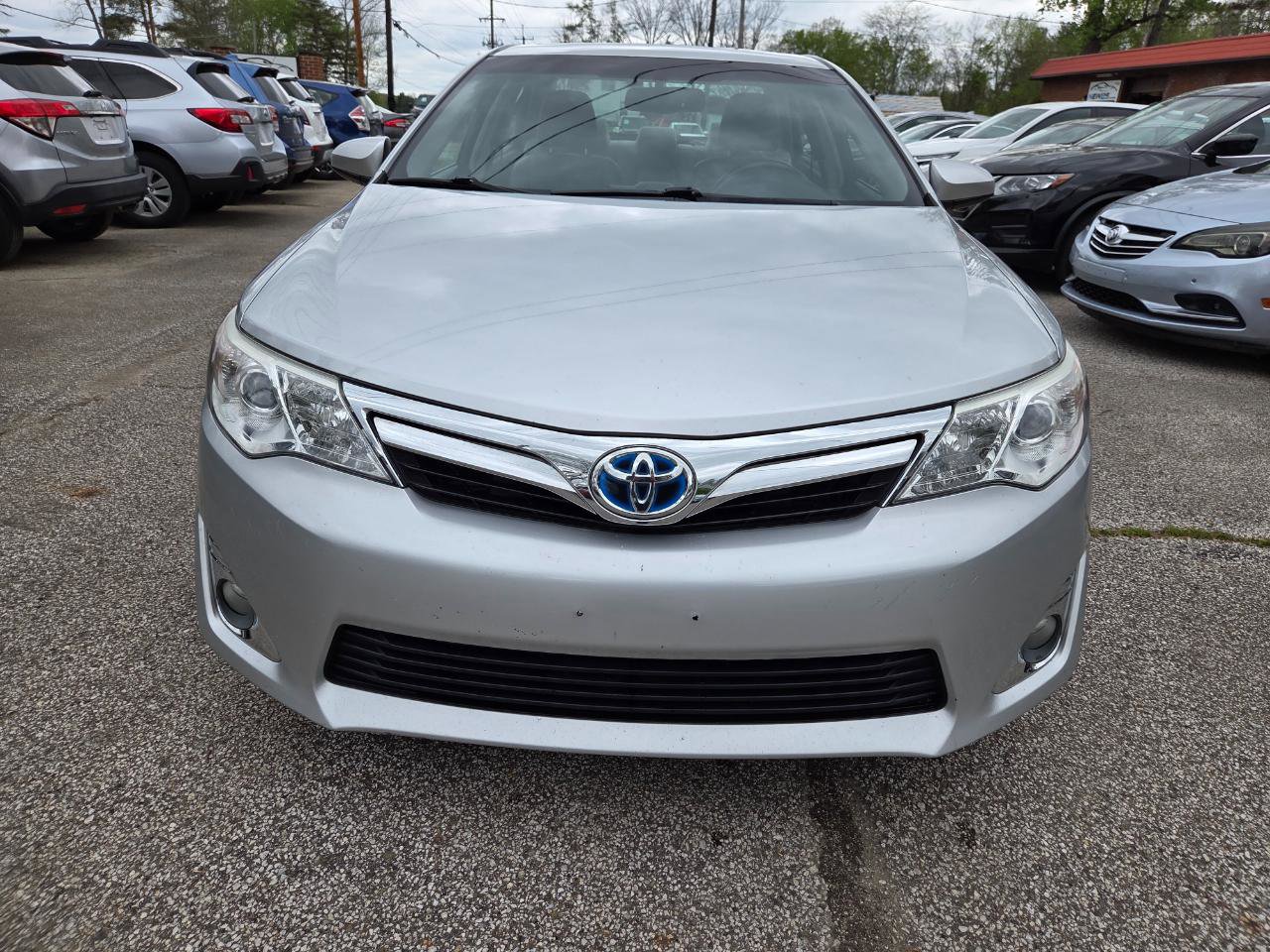 Used 2014 Toyota Camry XLE w/ Leather Package FWD image 3