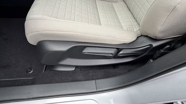 New 2026 Honda HR-V LX image 21