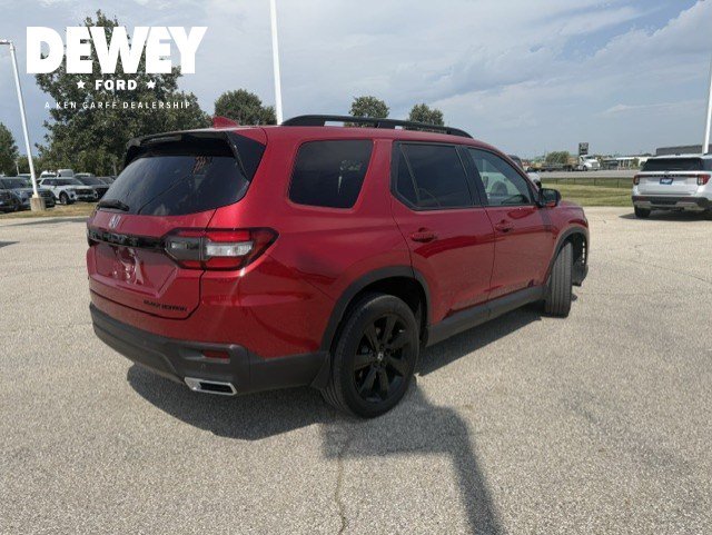 Used 2025 Honda Pilot Black Edition image 8