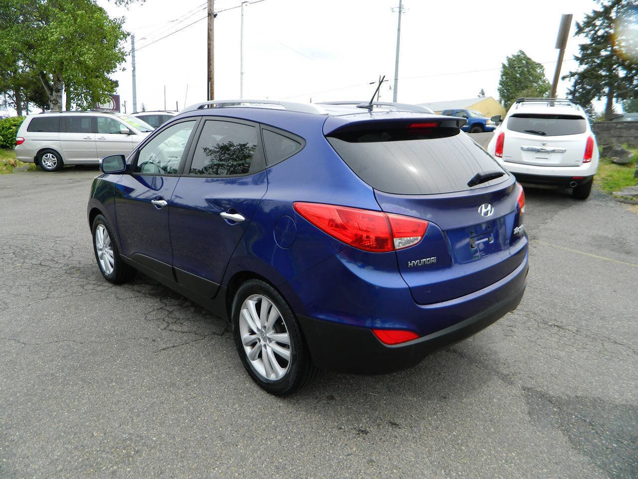 Used 2010 Hyundai Tucson Limited FWD image 6