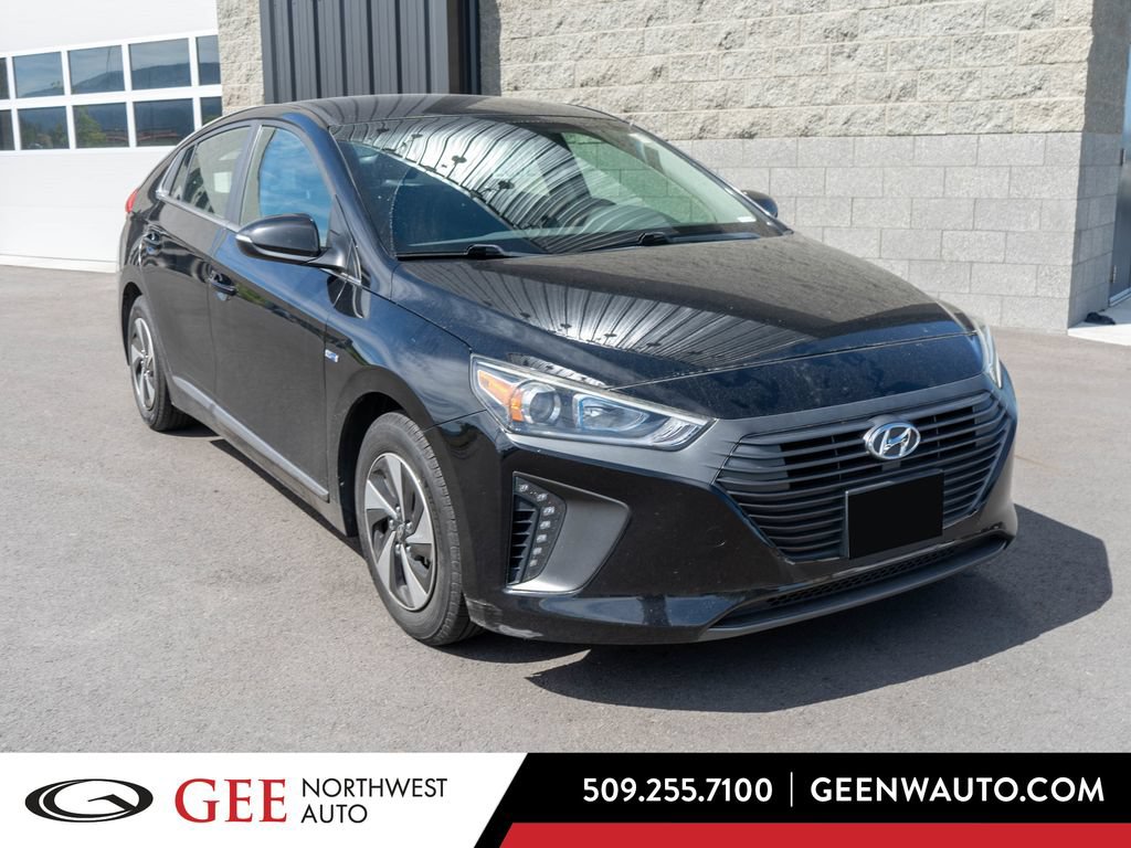 Used 2017 Hyundai Ioniq SEL FWD image 1