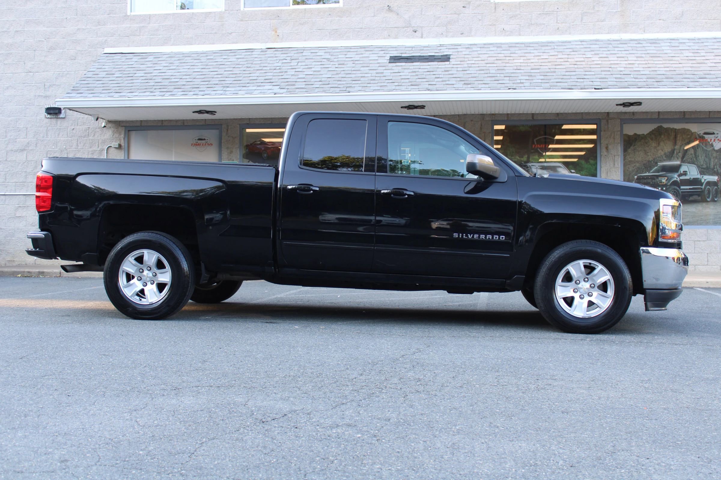 Used 2019 Chevrolet Silverado 1500 LT image 21