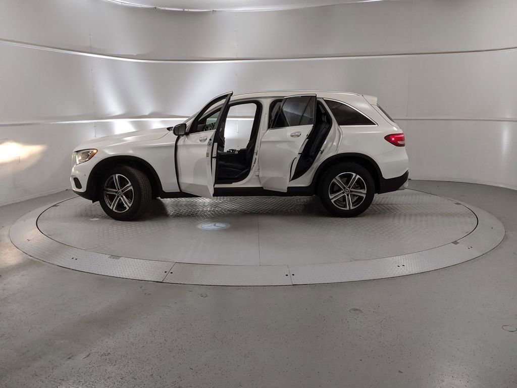 Used 2019 Mercedes-Benz GLC 300 4MATIC image 11