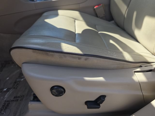 Used 2018 Jeep Grand Cherokee Overland AWD/4WD image 32