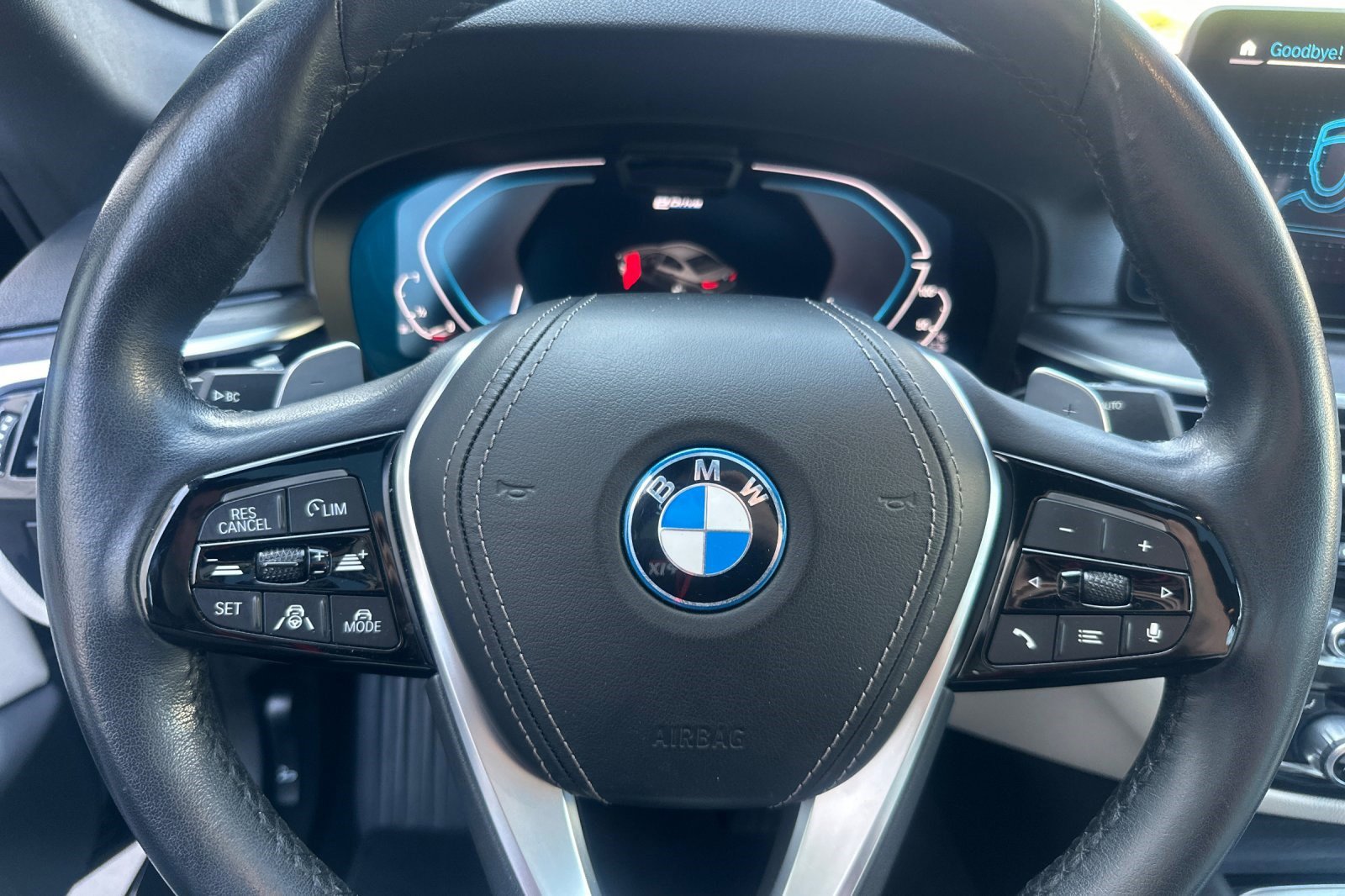 Certified 2023 BMW 530e xDrive w/ Executive Package image 30