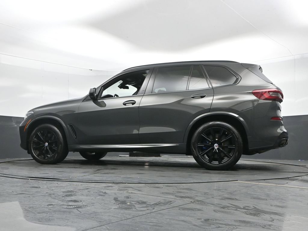 Used 2023 BMW X5 M50i w/ Executive Package image 52