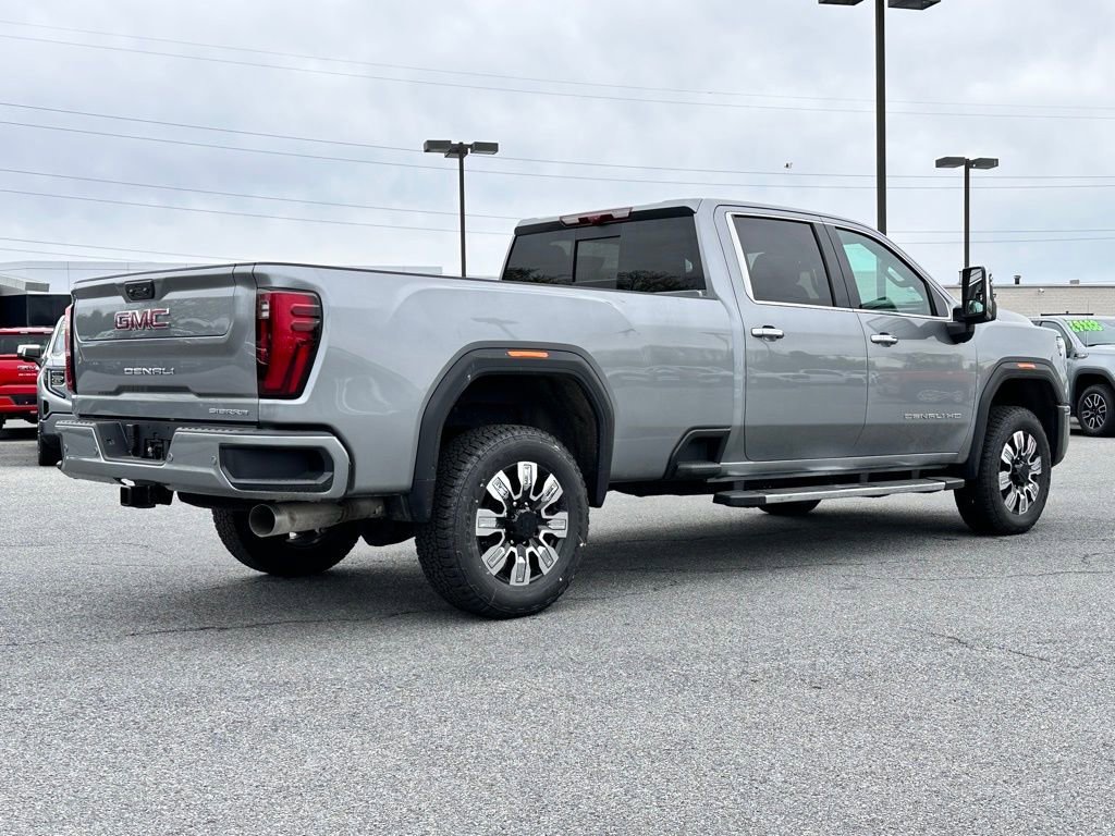 New 2026 GMC Sierra 3500 Denali w/ Denali Reserve Package AWD/4WD image 9