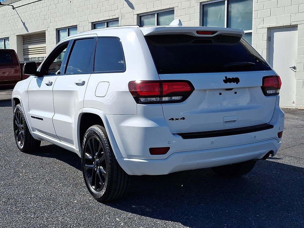 Used 2020 Jeep Grand Cherokee Altitude image 7