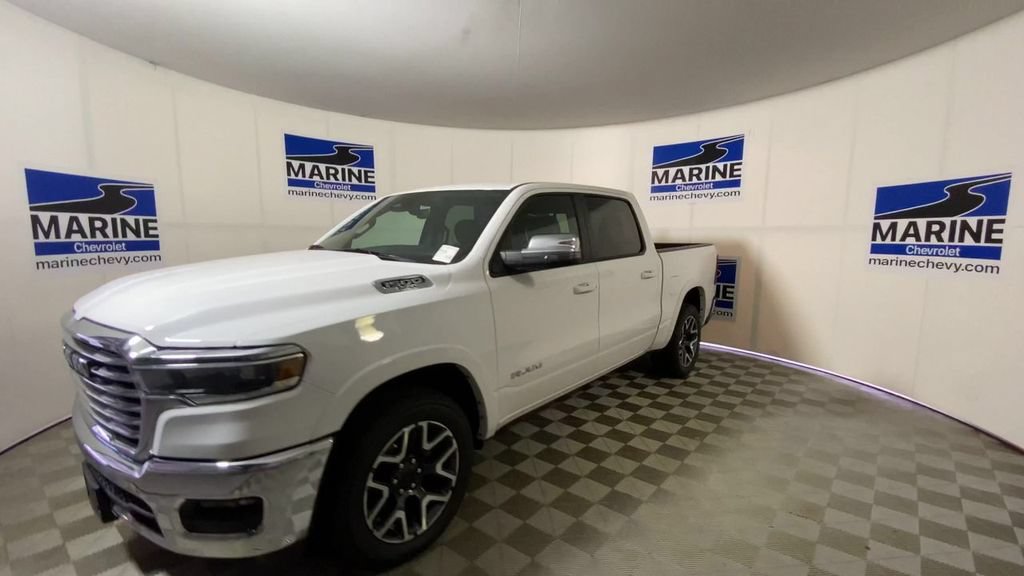 Used 2025 RAM 1500 Laramie AWD/4WD image 6