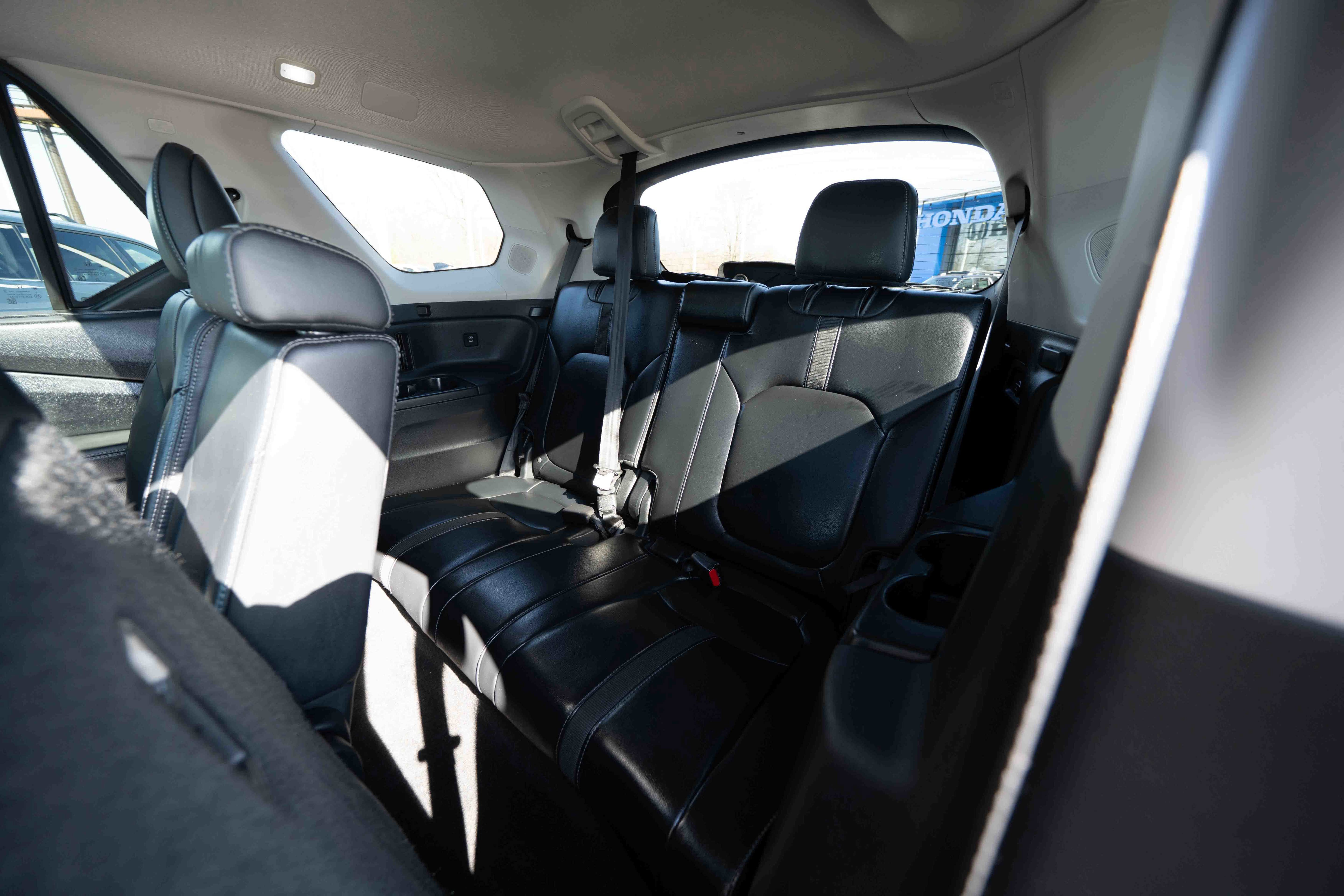 Used 2025 Honda Pilot Touring image 24