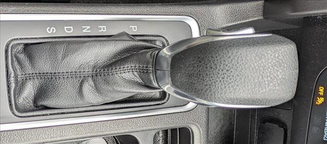 Used 2018 Ford Escape SE w/ SE Sync 3 Package image 13