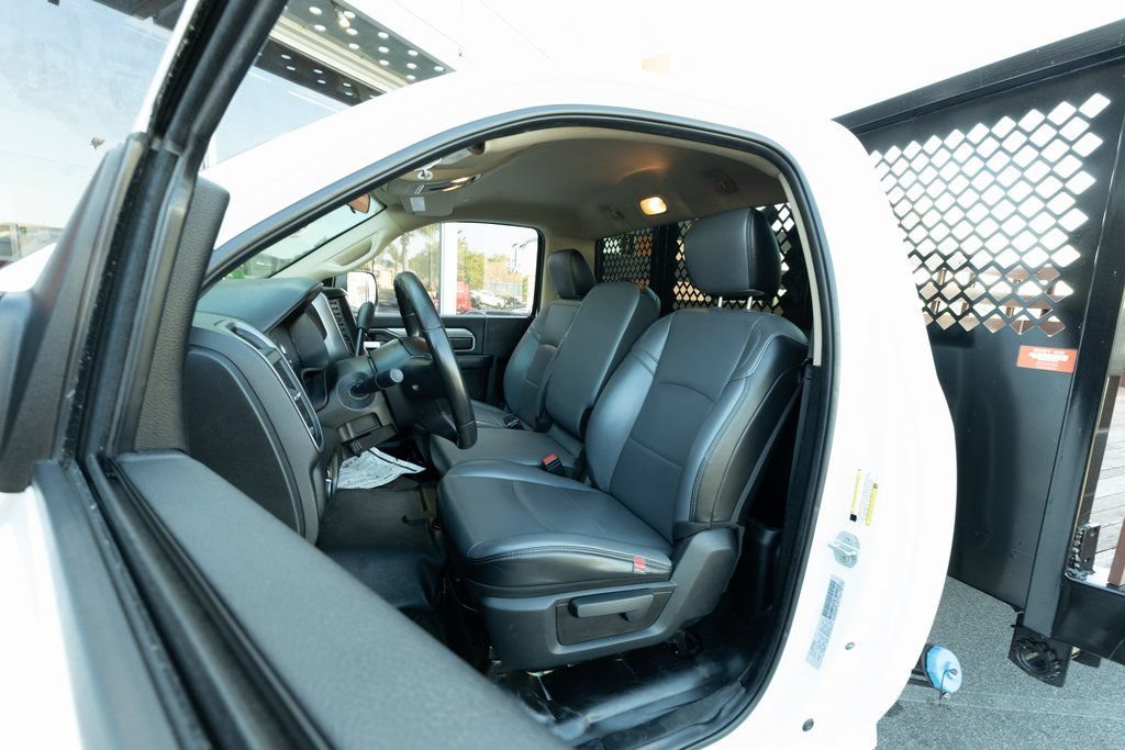 Used 2019 RAM 5500 Tradesman RWD image 18