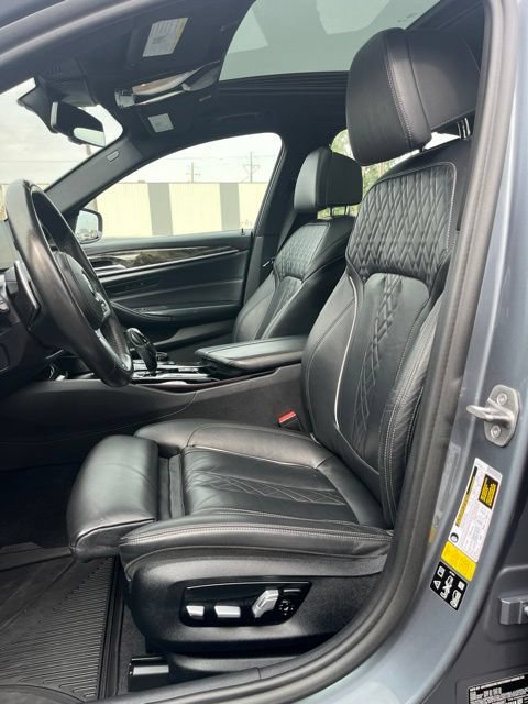 Used 2020 BMW M550i xDrive w/ Executive Package AWD/4WD image 26