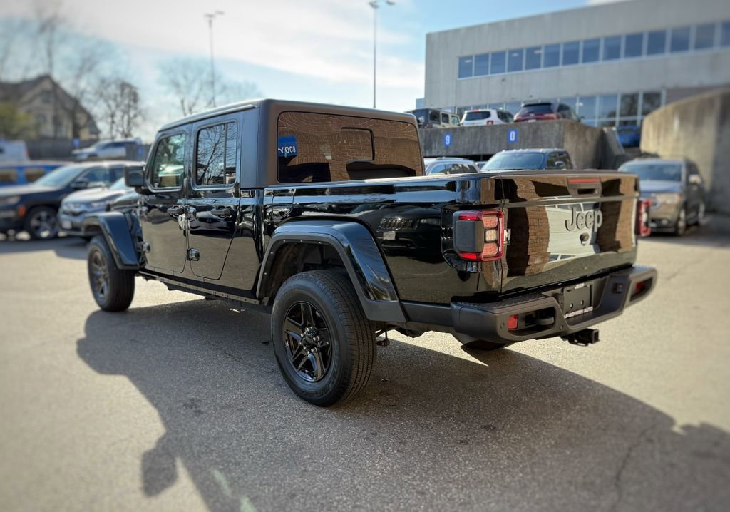 Used 2021 Jeep Gladiator Sport image 12