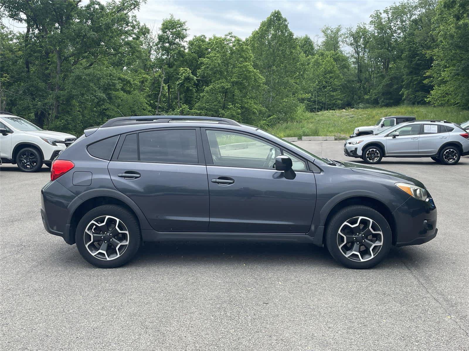 Used 2014 Subaru Crosstrek 2.0i Limited AWD/4WD image 3