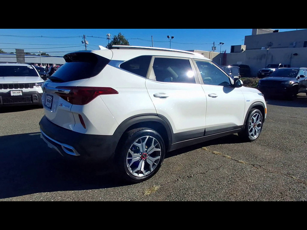 Used 2021 Kia Seltos S AWD/4WD image 8