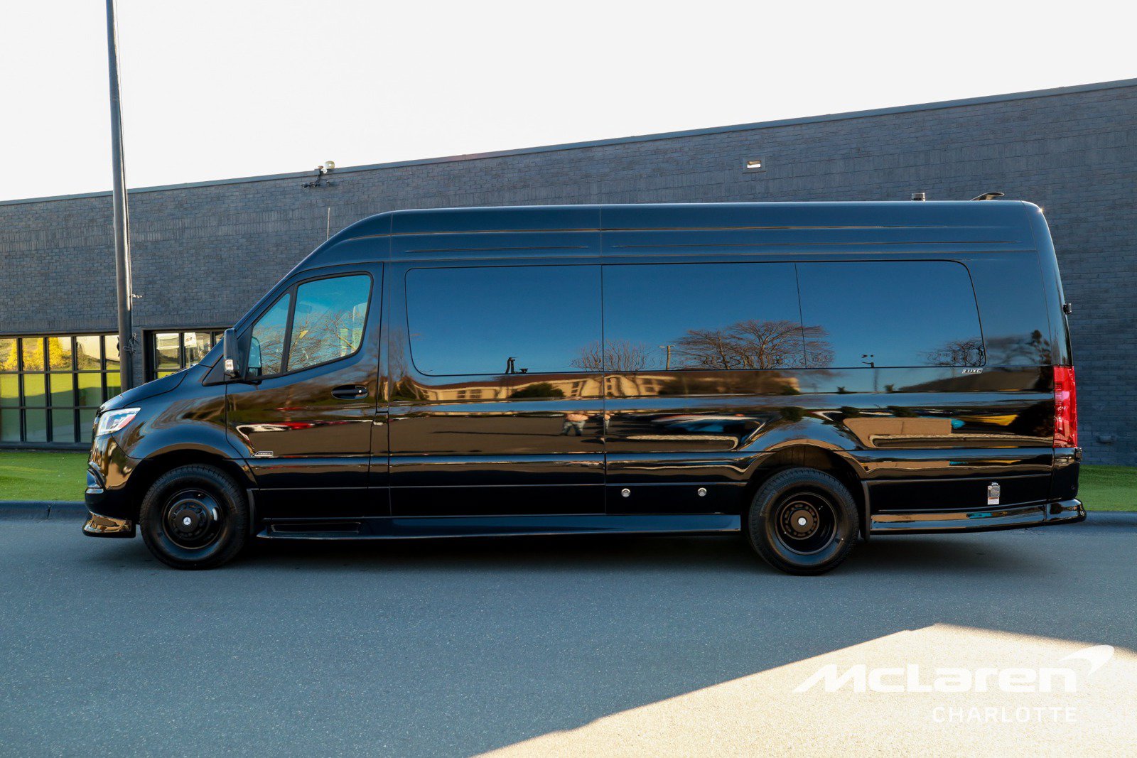 Used 2024 Mercedes-Benz Sprinter 3500 image 5
