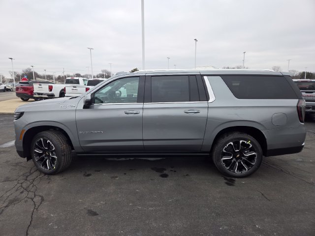 New 2026 Chevrolet Suburban High Country AWD/4WD image 30