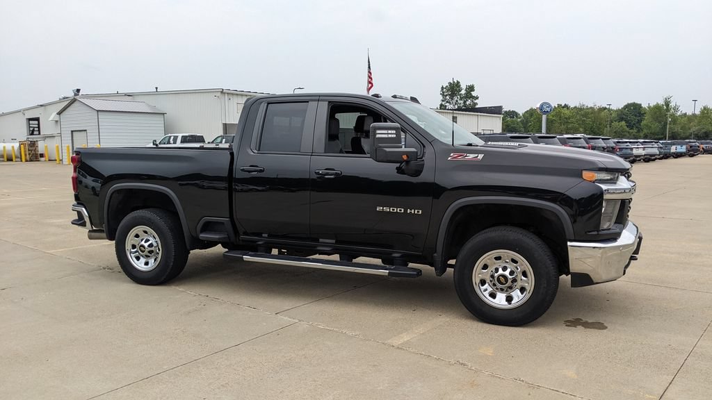 Used 2022 Chevrolet Silverado 2500 LT w/ True North Edition AWD/4WD image 2