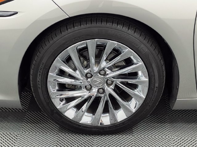 Certified 2020 Lexus ES 350 Ultra Luxury w/ Accessory Package 2 FWD image 23