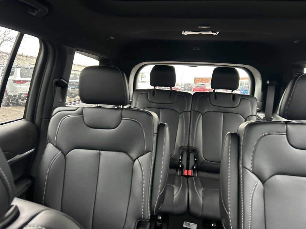 New 2025 Jeep Grand Cherokee L Limited w/ MOPAR Finishing Package image 31