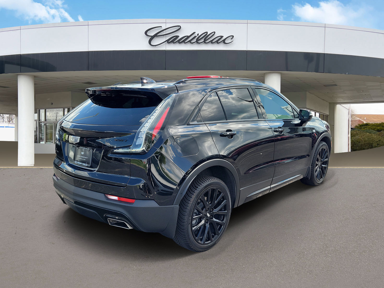 Used 2022 Cadillac XT4 Sport w/ LPO, ONYX Package AWD/4WD image 5