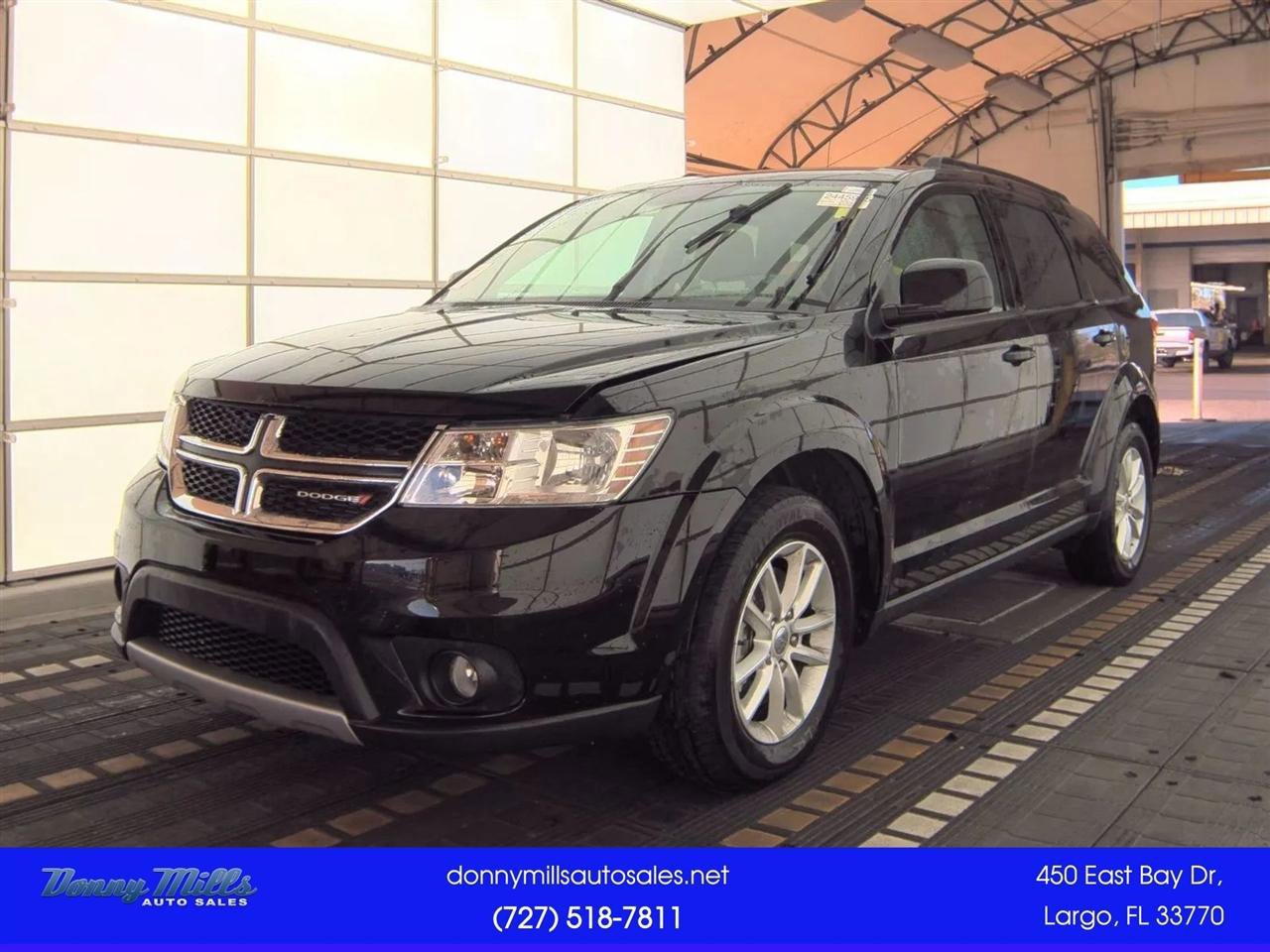 Used 2015 Dodge Journey SXT w/ Flexible Seating Group image 1