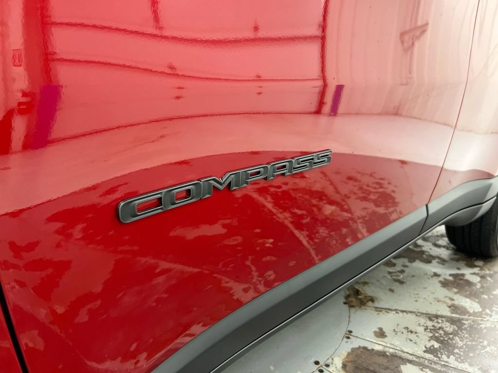 New 2026 Jeep Compass Latitude AWD/4WD image 24