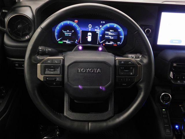 Used 2024 Toyota Land Cruiser image 29