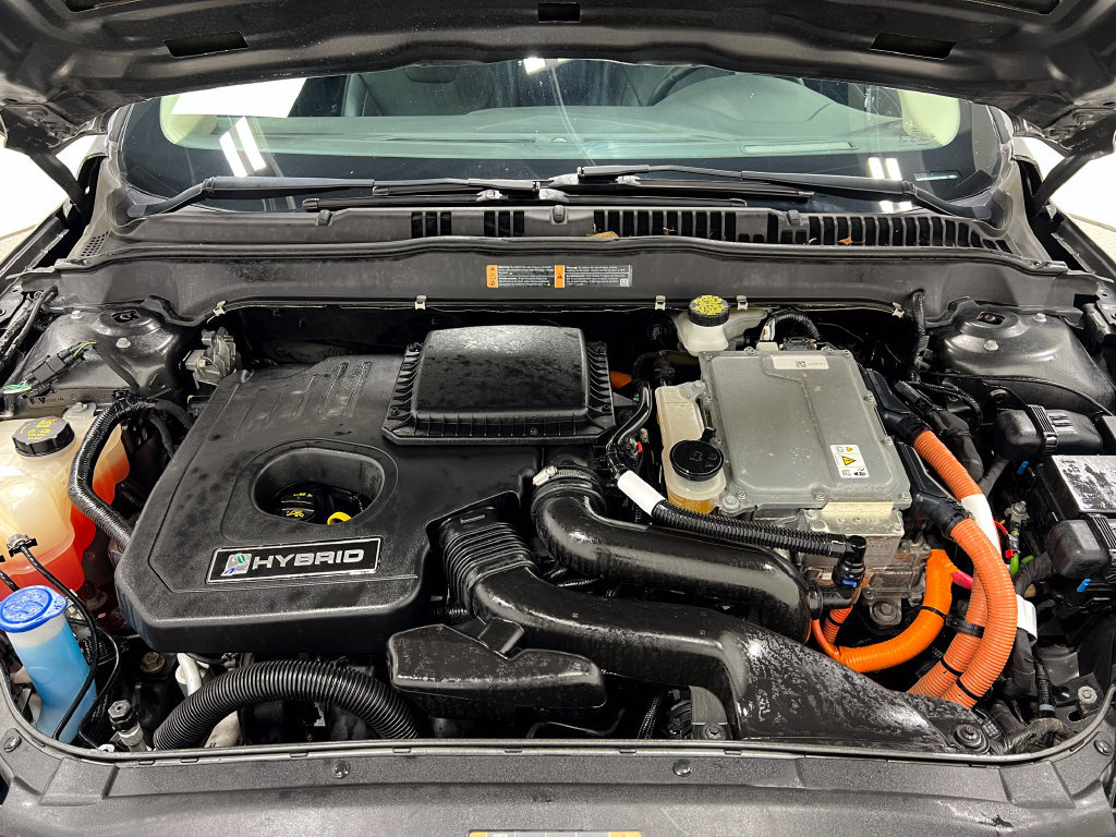 Used 2019 Ford Fusion Titanium FWD image 29