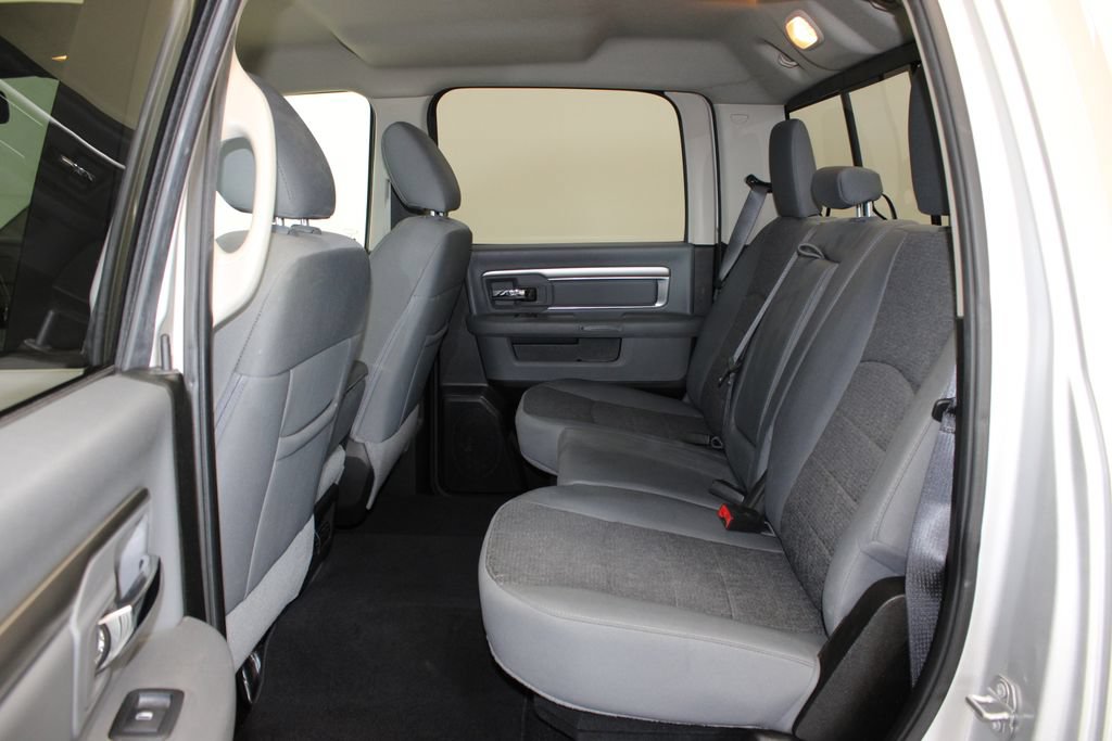 Used 2019 RAM 1500 Big Horn AWD/4WD image 4