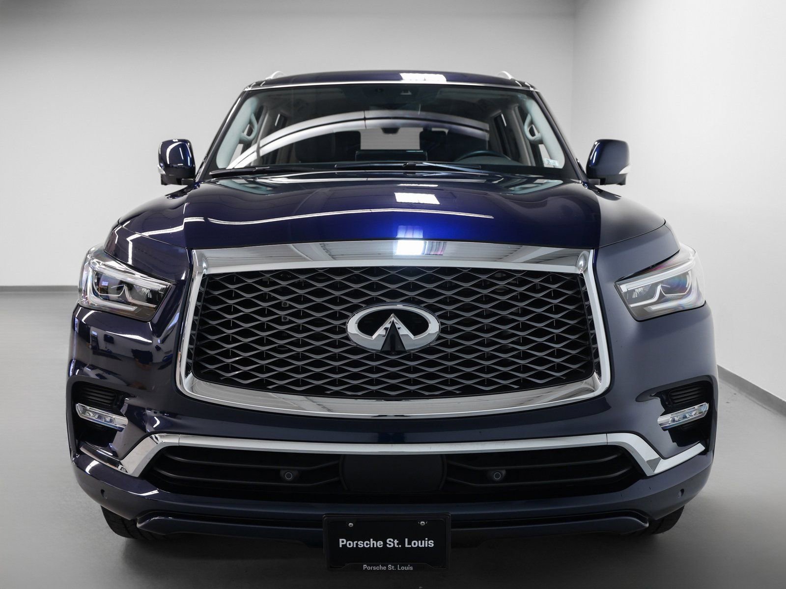 Used 2024 INFINITI QX80 Luxe w/ Cargo Package image 8