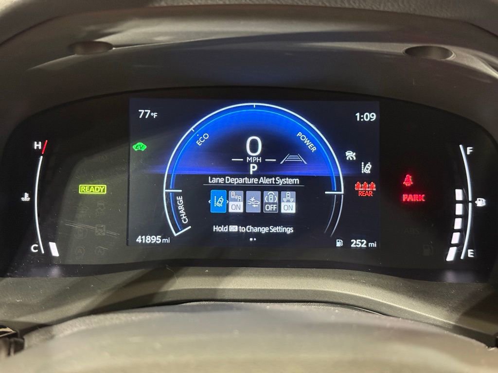 Certified 2025 Toyota Camry SE FWD image 24