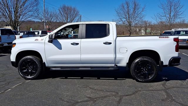 Certified 2025 Chevrolet Silverado 1500 Custom Trail Boss w/ Turbomax Blackout Package AWD/4WD image 5