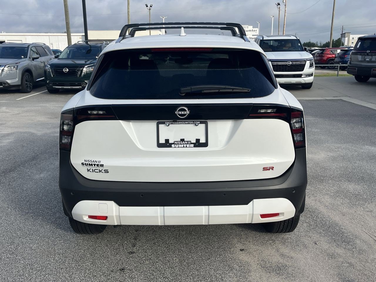 New 2025 Nissan Kicks SR FWD image 5