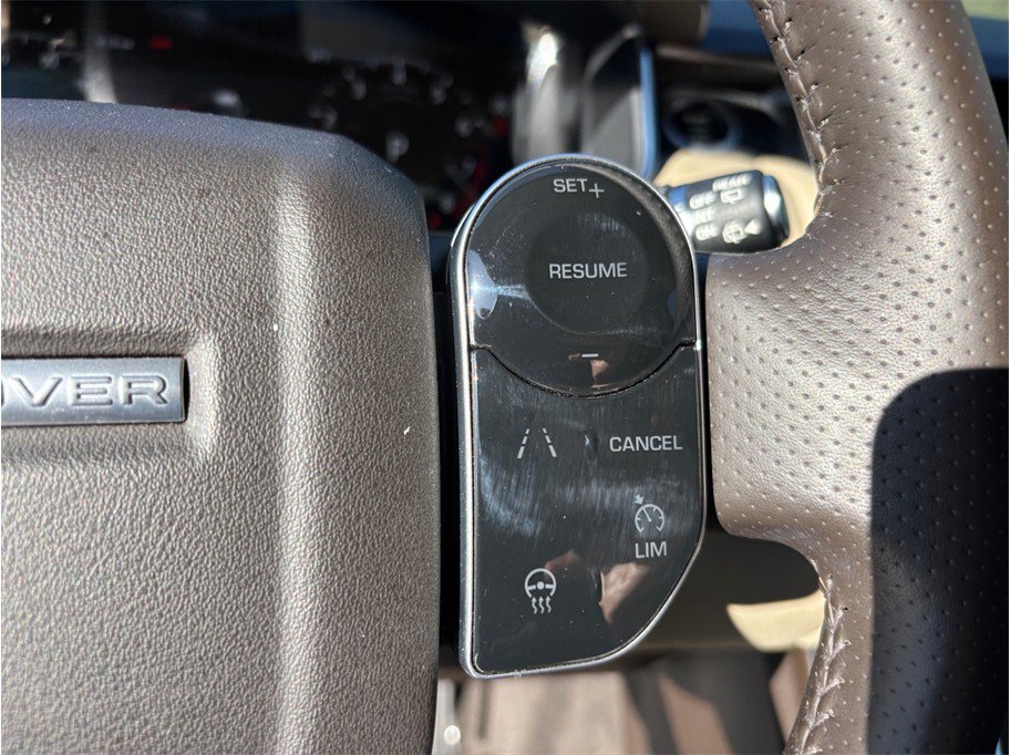 Used 2019 Land Rover Range Rover Sport HSE AWD/4WD image 28