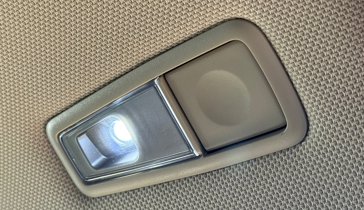 Used 2016 Hyundai Sonata Limited w/ Option Group 04 image 38