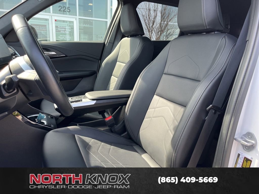 Used 2025 BMW X1 xDrive28i image 4