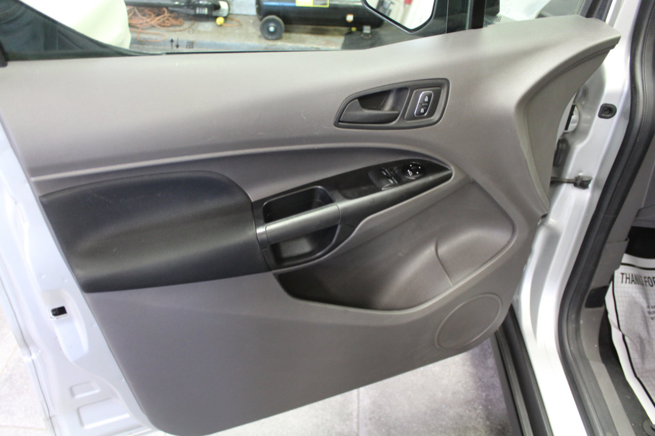 Used 2022 Ford Transit Connect XL w/ Trailer Tow Package image 17