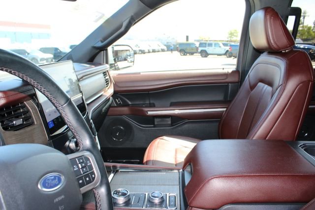 Used 2024 Ford Expedition Max Limited AWD/4WD image 39
